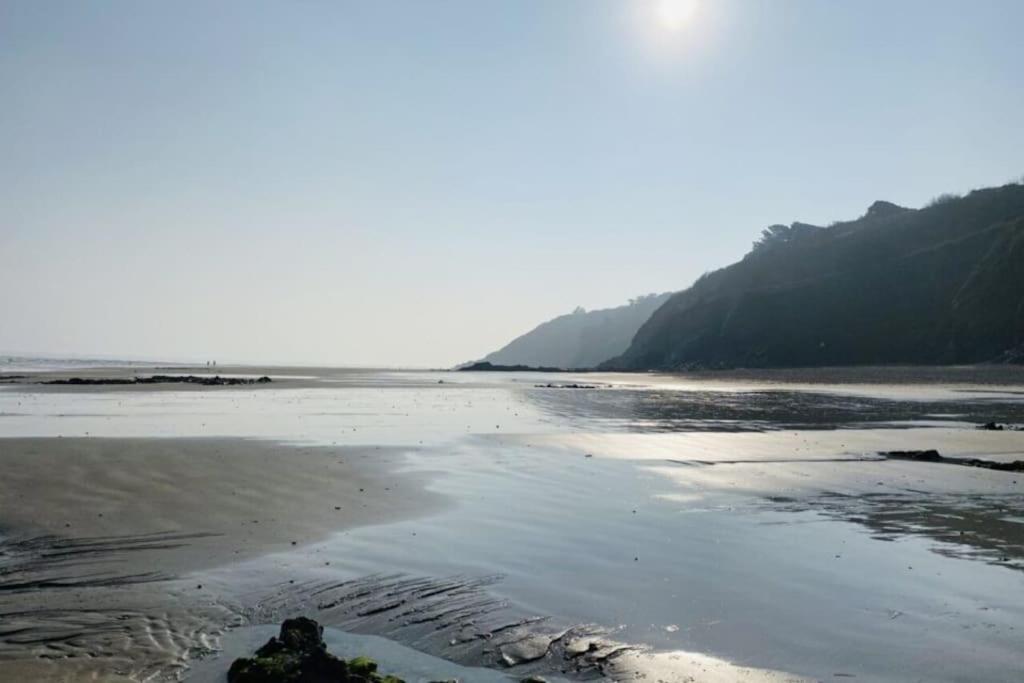 Chaumiere Cotiere: Plage A 500M,A Deux Pas Du Gr34 Plérin エクステリア 写真